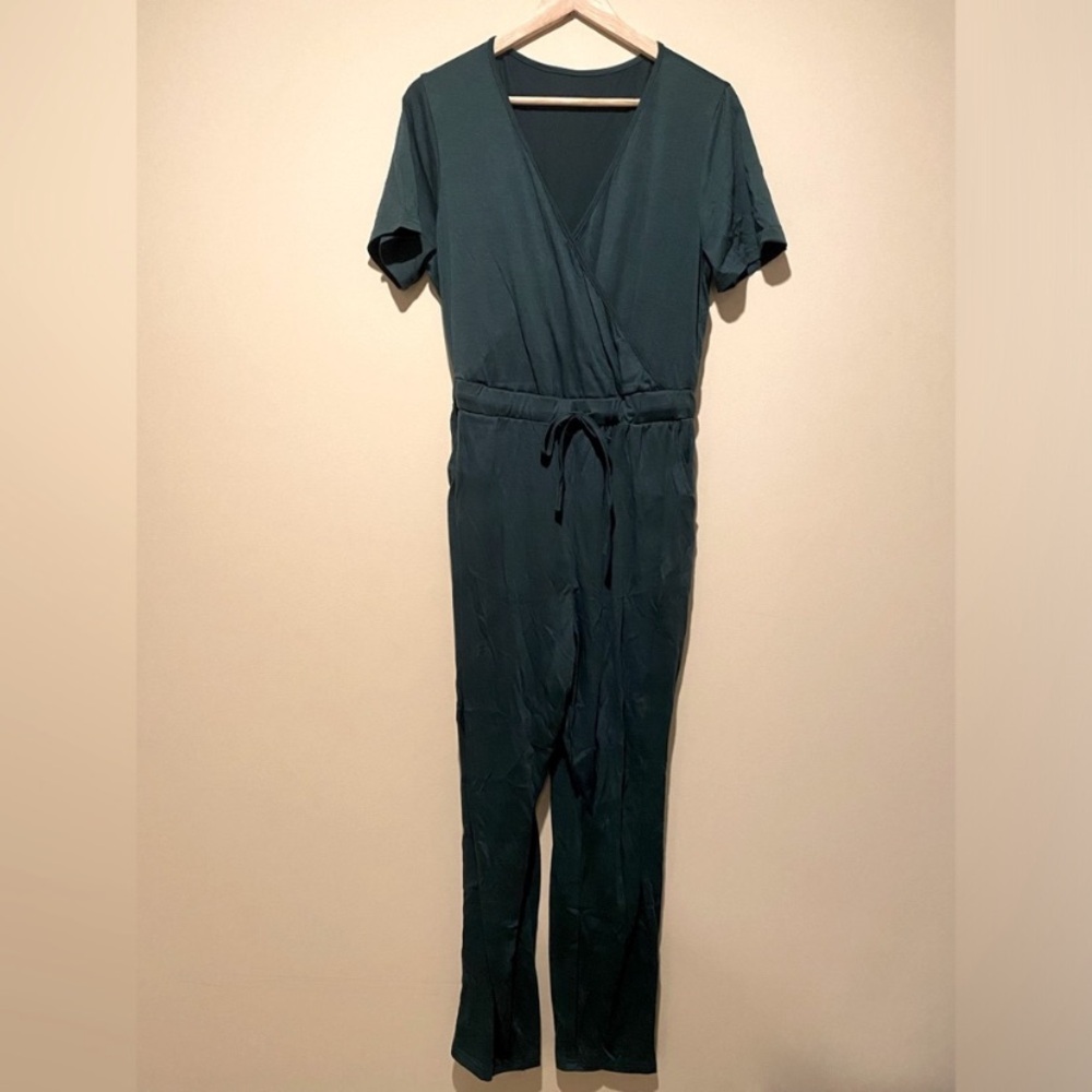 Elegant Green Jumpsuit